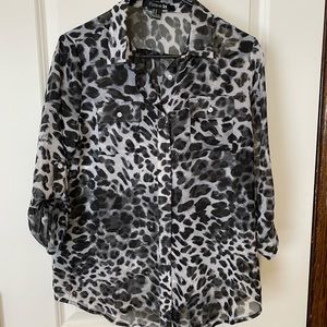 Forever 21 button down blouse Size M
